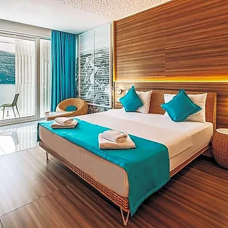 Hotel Carine Kumbor Superior