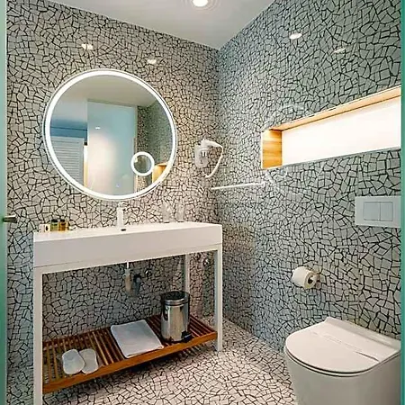 Hotel Carine Kumbor Superior 4*